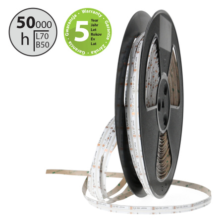 LED pásek COB, RGB + teplá bílá (3000K), 18W/m, 840LED/m, 833lm/m, CRI90, segment 33,3mm, 28LED/segment, IP20, DC 24V, životnost 50 000h, šíře 12mm, bílý PCB pásek, max. délka pásku při jednostranném zapojení: 5m, opatřen samolepící páskou 3M, UV stabilní. Balení 5m.